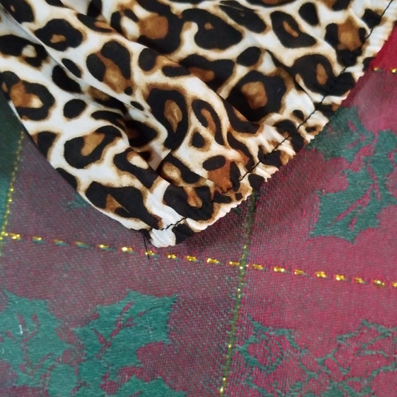 Top - Picture 6 of 8